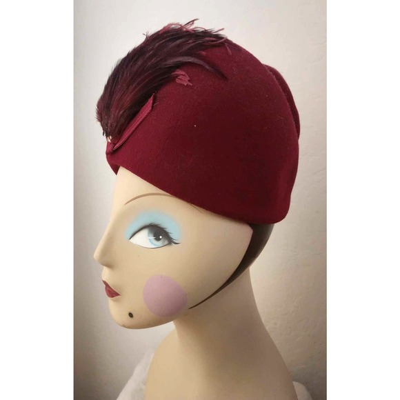 Vintage Mr. Charles Doeskin Felt 100% Wool Cranberry Dome Hat w/Large Feather - Picture 6 of 8